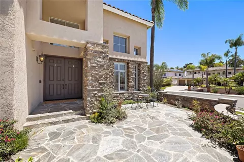 Exterior - 410 De Anza Ct, Oceanside, CA 92057 photo 2 of 8