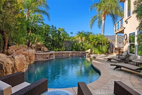 10 Thorn Oak, Dove Canyon, CA 92679