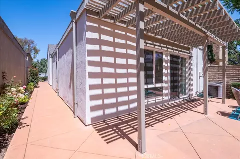 Exterior - 3 Willow Tree, Irvine, CA 92612 photo 5 of 7