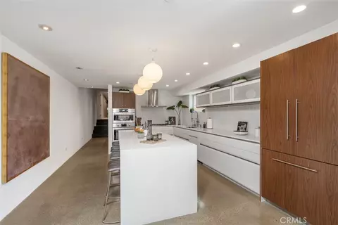 Kitchen - 417 Sunset, Venice, CA 90291 photo 1 of 3