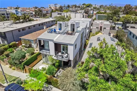 View/Area - 417 Sunset, Venice, CA 90291 photo 1 of 5