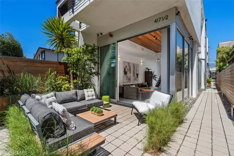 Exterior - 417 Sunset, Venice, CA 90291 photo 1 of 6