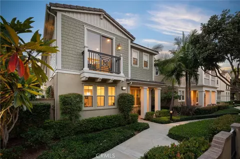 8239 Noelle Dr, Huntington Beach, CA 92646