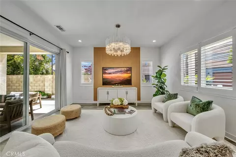 446 Chorus, Irvine, CA 92618