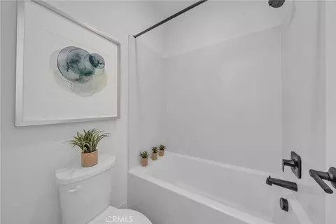 Bath - 446 Chorus, Irvine, CA 92618 photo 2 of 4