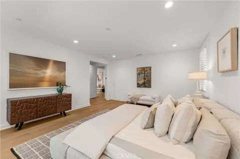 Bedroom - 242 Sutters Ml, Irvine, CA 92602 photo 6 of 6