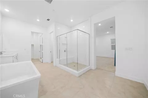141 Sawbuck, Irvine, CA 92618 photo 45