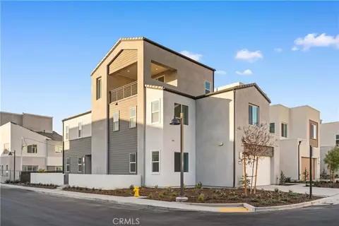 141 Sawbuck, Irvine, CA 92618 photo 1