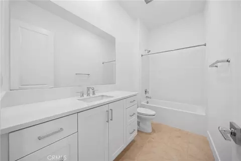 141 Sawbuck, Irvine, CA 92618 photo 36