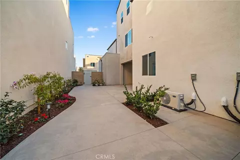 141 Sawbuck, Irvine, CA 92618 photo 21