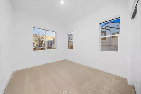 141 Sawbuck, Irvine, CA 92618 photo 23