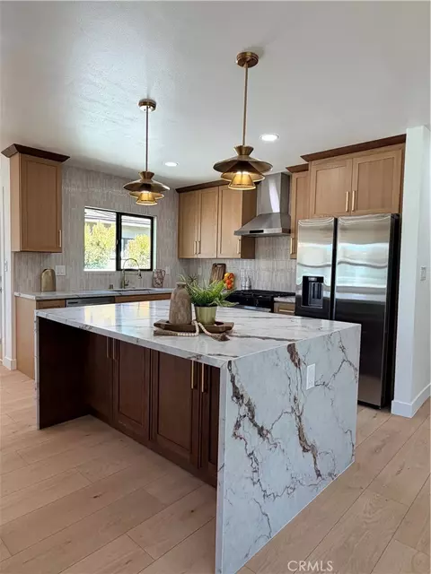 Kitchen - 5710 E Killdee, Long Beach, CA 90808 photo 2 of 6