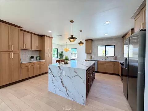 Kitchen - 5710 E Killdee, Long Beach, CA 90808 photo 5 of 6