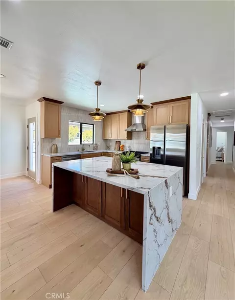 Kitchen - 5710 E Killdee, Long Beach, CA 90808 photo 3 of 6