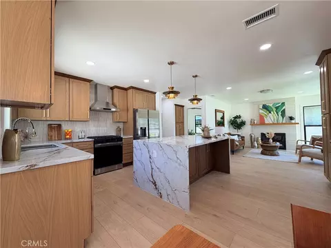 Kitchen - 5710 E Killdee, Long Beach, CA 90808 photo 4 of 6