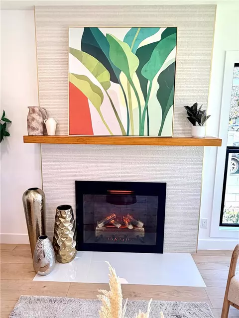 Living - 5710 E Killdee, Long Beach, CA 90808 photo 2 of 7