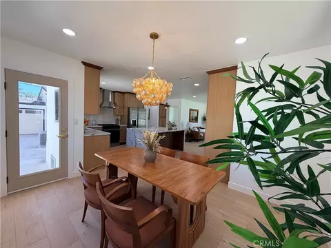 Dining - 5710 E Killdee, Long Beach, CA 90808 photo 3 of 4