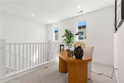 372 Baluster, Irvine, CA 92618 photo 13