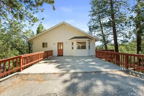 530 Villa Grv, Big Bear City, CA 92314