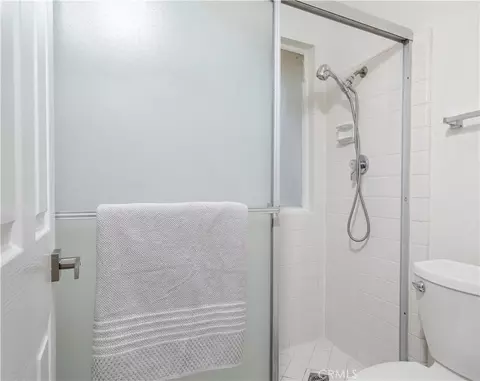 Bath - 214 Mountain Ct, Brea, CA 92821 photo 6 of 6