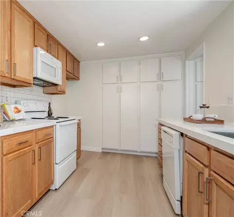 Kitchen - 214 Mountain Ct, Brea, CA 92821 photo 2 of 4