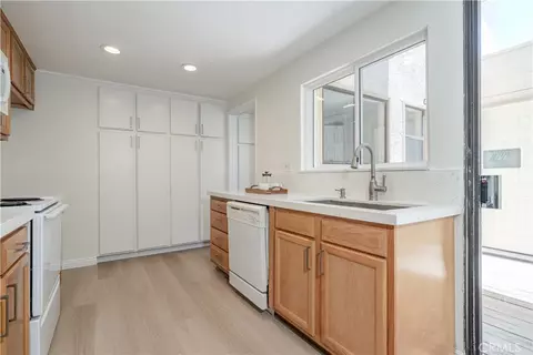 Kitchen - 214 Mountain Ct, Brea, CA 92821 photo 1 of 4