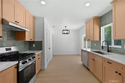 Kitchen - 4092 Overland, Riverside, CA 92503 photo 2 of 6