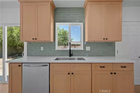 Kitchen - 4092 Overland, Riverside, CA 92503 photo 6 of 6