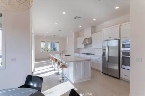 301 Baluster, Irvine, CA 92618 photo 6
