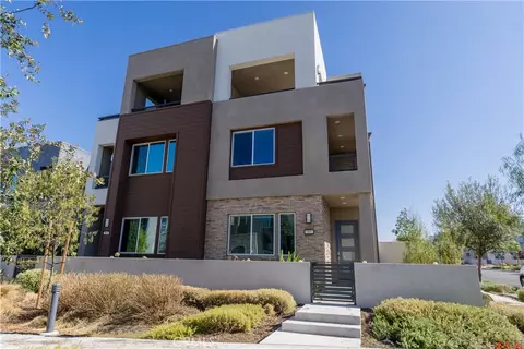 301 Baluster, Irvine, CA 92618 photo 1