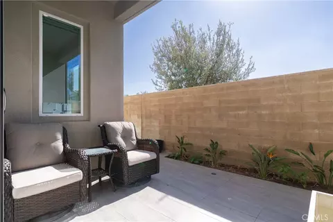 301 Baluster, Irvine, CA 92618 photo 32