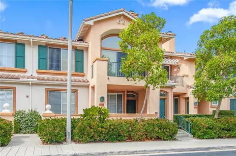 2605 Ladrillo Aisle, Irvine, CA 92606