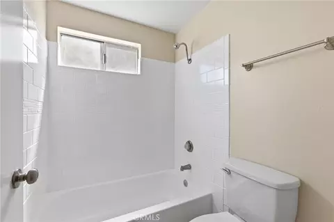 Bath - 2928 Hilldale, Simi Valley, CA 93063 photo 2 of 3