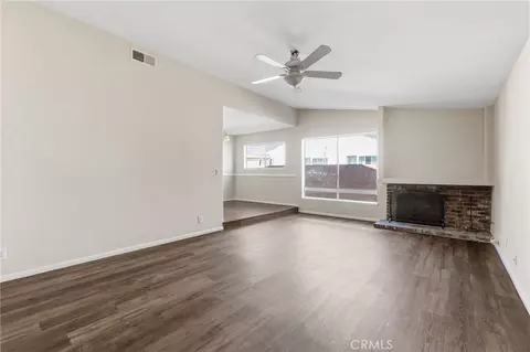 Living - 2928 Hilldale, Simi Valley, CA 93063 photo 4 of 8