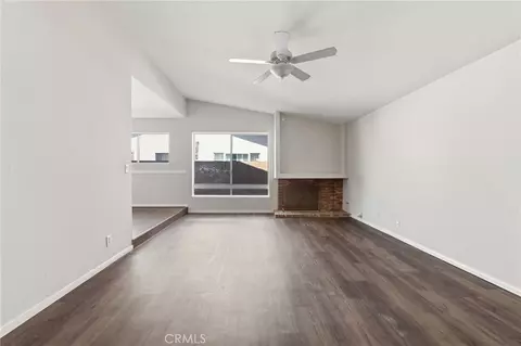 Living - 2928 Hilldale, Simi Valley, CA 93063 photo 3 of 8