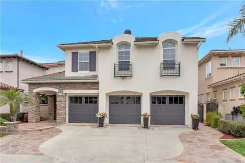 19140 Chandon Ln, Huntington Beach, CA 92648