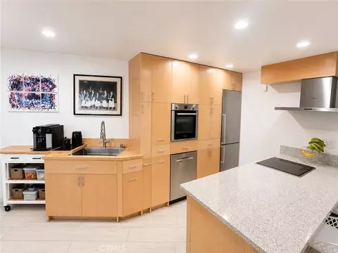 2901 Peninsula Rd, Oxnard, CA 93035 photo 2