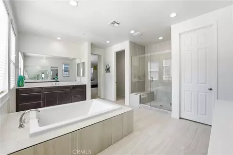 Entry Way - 35817 Shetland E, Fallbrook, CA 92028 photo 4 of 5
