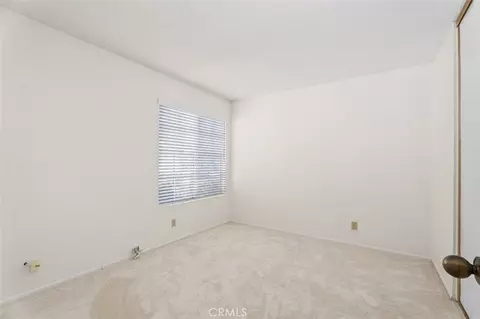 34 Exeter, Irvine, CA 92612 photo 23