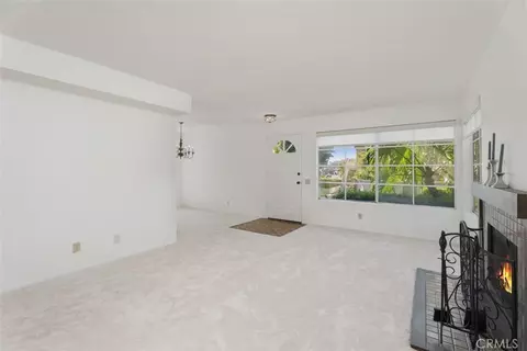 34 Exeter, Irvine, CA 92612 photo 9