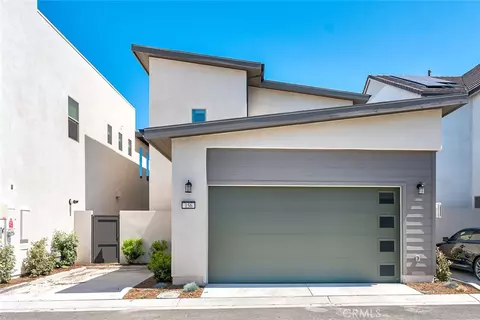 Exterior - 156 Scale, Irvine, CA 92618 photo 2 of 13