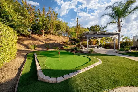 Exterior - 3807 Wendi Ct, Fallbrook, CA 92028 photo 6 of 13