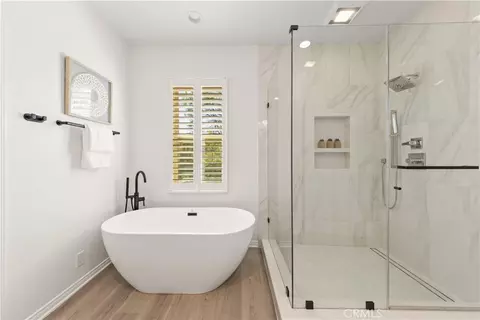 Bath - 53 Cherry Tree, Irvine, CA 92620 photo 4 of 5