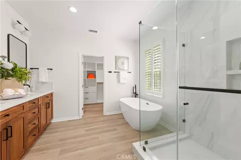 Bath - 53 Cherry Tree, Irvine, CA 92620 photo 2 of 5