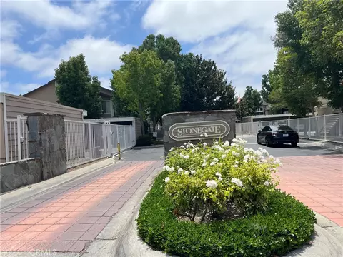 6951 Knollcrest Ln #56, Garden Grove, CA 92845