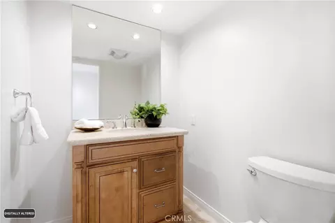 Bath - 127 Avenida Adobe, San Clemente, CA 92672 photo 4 of 4