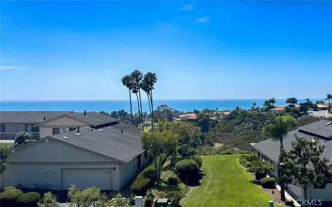 View/Area - 127 Avenida Adobe, San Clemente, CA 92672 photo 1 of 2