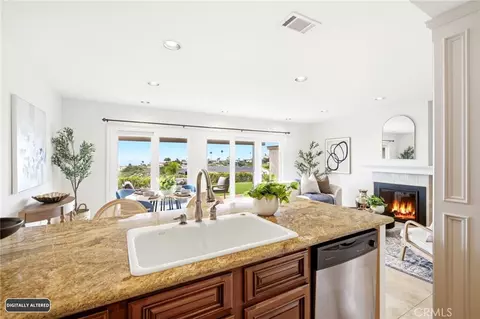 Kitchen - 127 Avenida Adobe, San Clemente, CA 92672 photo 5 of 5