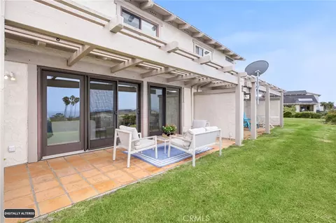 Exterior - 127 Avenida Adobe, San Clemente, CA 92672 photo 3 of 4