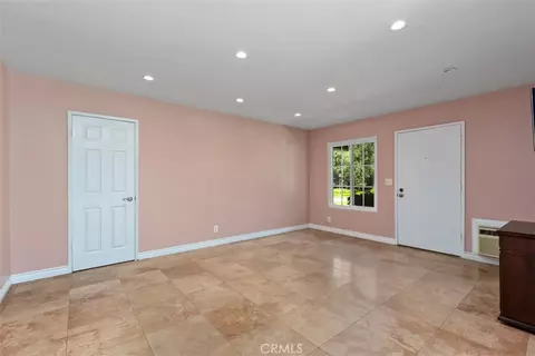 Living - 45 Streamwood, Irvine, CA 92620 photo 3 of 5